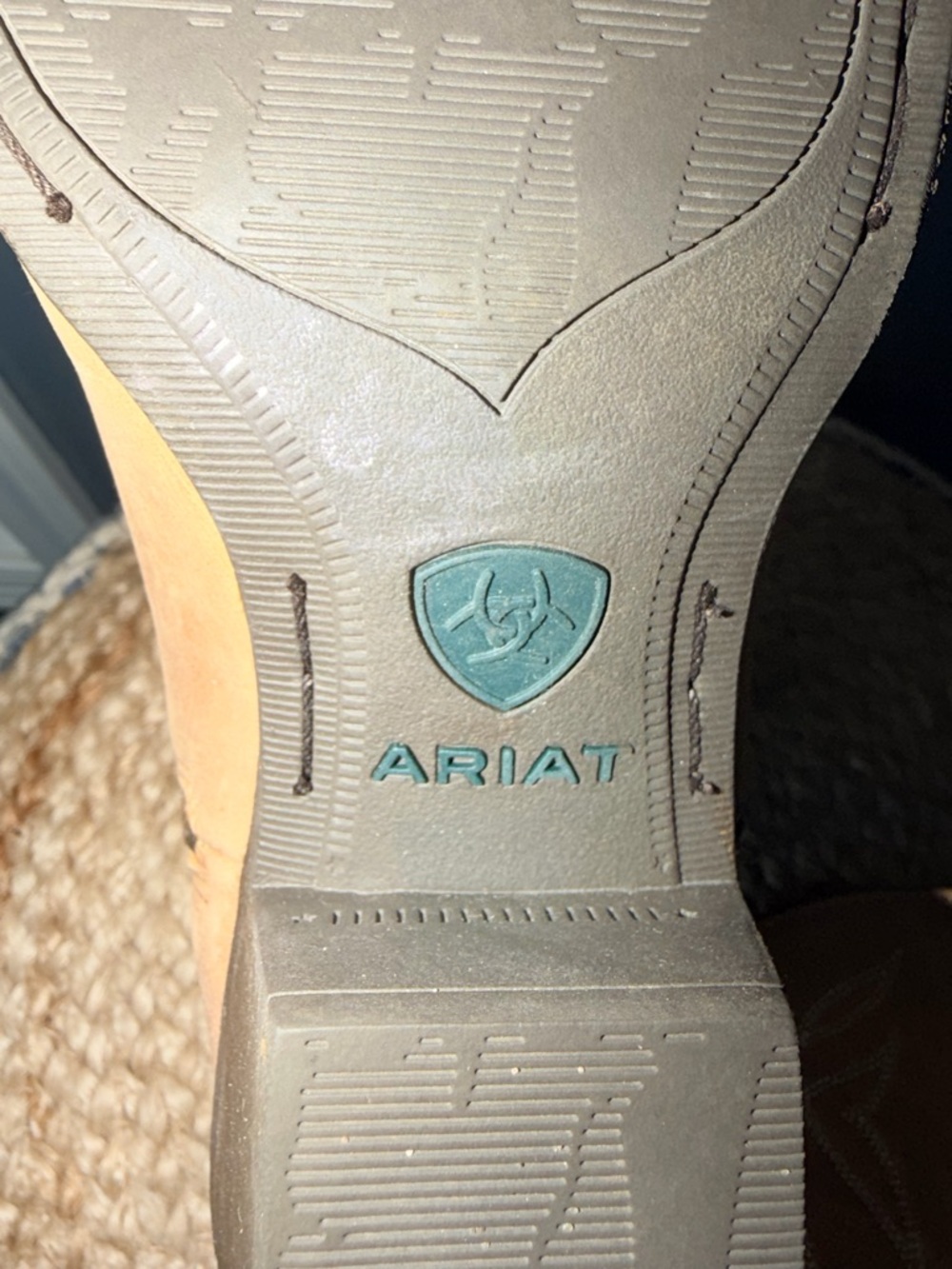 Ariat Darlin Cowgirl Short Boots - Picture 10 of 11